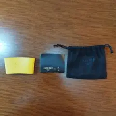 新品LOEWE x STARBUCKS RESERVE® スリーブを数量限定 LOEWE x STARBUCKS RESERVE（R）｜数量限定、ロエベレザーの