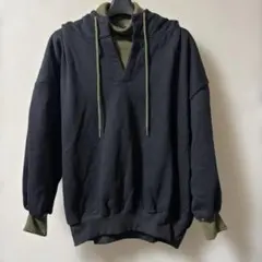 フード付き裏起毛カットソー (新品未使用)
