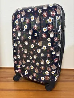 新品未使用 リトルミイの花柄スーツケース Mサイズ - メルカリ
