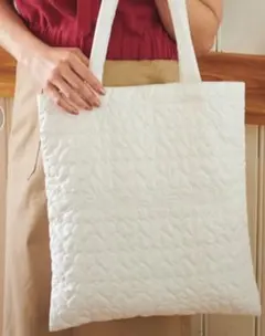 ロゴ刺繍ハートキルティングトートバッグ