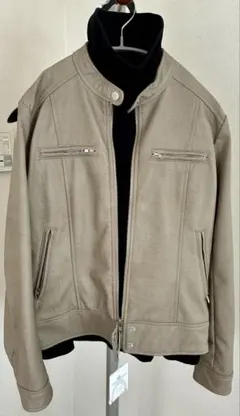 ベージュ合成皮革ジャケット M