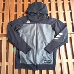 adidasアディダス　ランニング　トレーニング　お洒落パーカー　XO　サッカー