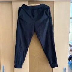 ユニクロ　ウルトラストレッチジョガーパンツ M ブラック