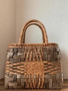 タイ伝統工芸品 透か竹かごバッグ タイ伝統工芸品 透か竹かごバッグ - メルカリ