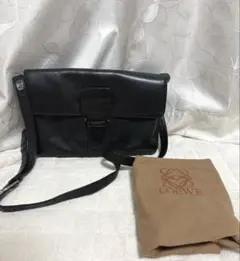 LOEWE（ロエベ）レザーショルダーバッグ ブラック 黒のサムネイル