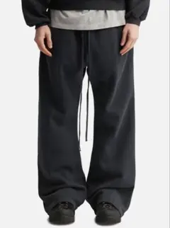 新品 M Fear of God Essentials フレア スウェットパンツ