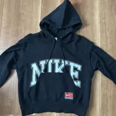 NIKE フード付きパーカー ブラック