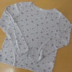 長袖Tシャツ　インナー　ベージュ　花柄