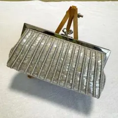 ビーズ×スパンコール がま口クラッチバッグ シルバー パーティーバッグ