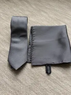 Salvatore Ferragamo ネクタイ チーフ セット グレー