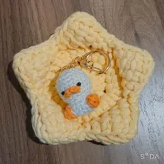 おすわりあひるちゃん キーホルダー