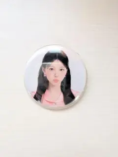 ILLIT アイリット モカ GLITTERDAY 缶バッジ