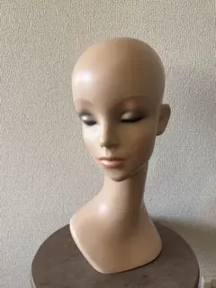 ベージュ マネキン