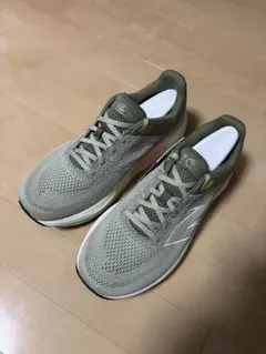 New Balance 860 グレー/オリーブ スニーカー