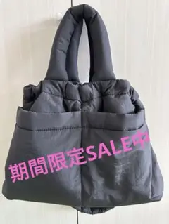 ◼︎新品◼︎ 黒 ナイロン 中綿トートバッグ 肩掛け可能 シンプル 軽量