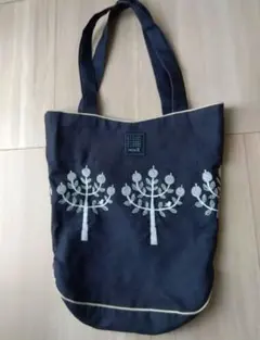 ハンドメイド☆ミナペルホネン*パッチ*ringo*tarte*ポーチ*通帳 お値下げ！ミナペルホネンハンドメイド作家 パッチワーク tambourine