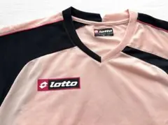 【未着用】 lotto ロット プラシャツ L ピンク 半袖 サッカーシャツのサムネイル