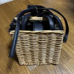 ダイアナ、ベージュ ブラック かごバッグ