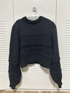 ショート丈ニット