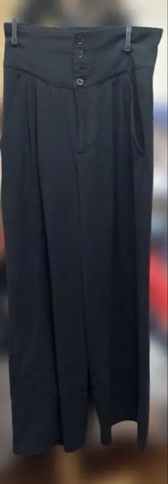 スラックス ブラック