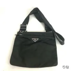 PRADA プラダ ショルダーバッグ バッグ ナイロン 三角ロゴ 斜め掛け 黒のサムネイル