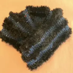 黒と青のストライプ スヌード　かぎ針編み