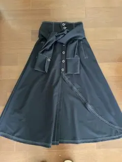 【値下げ】【REDYAZEL】アシンメトリーフレアスカートのサムネイル