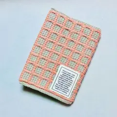 編み物　アフガン編み　グラフチェック柄ブックカバー　グレー×オレンジ　文庫本