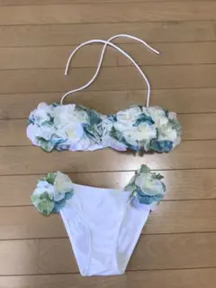 チュアンピサマイ　グリーンお花ビキニ