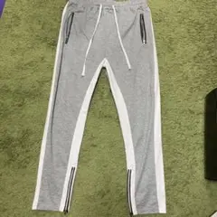 グレー ジョガーパンツ サイドストライン