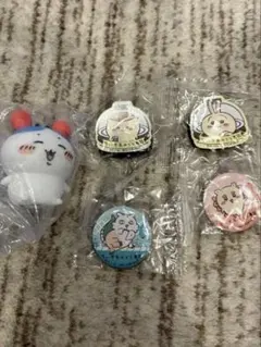 ちいかわ×くら寿司 缶バッジ マグネット ソフビフィギュア 3 カニなハチワレ