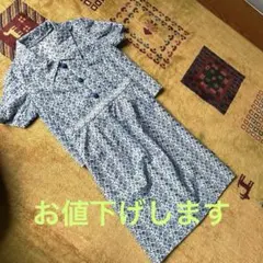 花柄 半袖ひざ丈ツーピース ネイビーホワイト