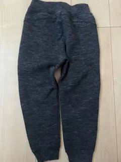 110サイズ ★UNIQLOダークグレー スウェットパンツ