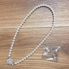 Item thumbnail for item 9e52449f-770e-48de-89cc-2f3e14a05fbb