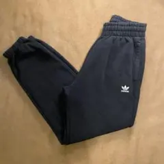 adidas originalsロゴ入りスウェットパンツ M