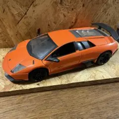 1/24 ランボルギーニLP670-4SV ミニカー