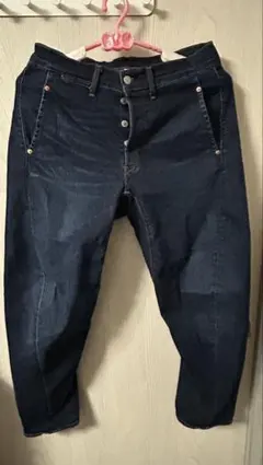 リーバイス570 ダークブルースリムフィットデニムパンツ