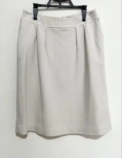 CLEAR IMPRESSION タイトスカート　ウール100　白　秋冬