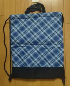 青と白のチェック柄 巾着袋 (新品未使用)