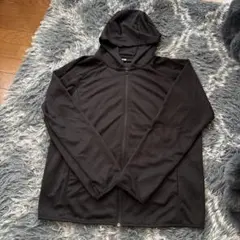 ユニクロ　メンズ　フード付きジャケット　サイズXL ブラック