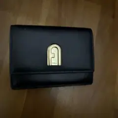 FURLA ブラック 三つ折り財布