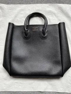 Item thumbnail for item 518864b4-8ad6-42a1-ac13-b9ddc3e0e66f