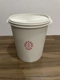 Tupperware 保存容器 キャニスターのサムネイル