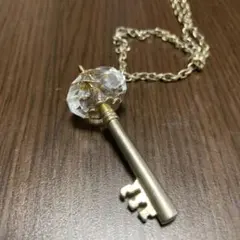 鍵型ネックレス