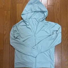 ユニクロ　エアリズム　パーカー