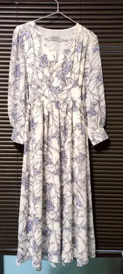 週末価格【タグ付新品】Futierland　花柄カシュクールワンピース