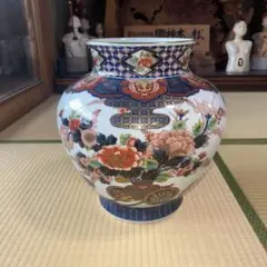 【真作保証】深川製磁「木蓮孔雀紋」飾り壺 高さ約32cm 宮内庁御用達 真作保証】深川製磁「木蓮孔雀紋」飾り壺 高さ約32cm 宮内庁御用達