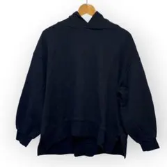 美品 アース ミュージック＆エコロジー 前後差スリット ゆるだぼ パーカー 黒のサムネイル