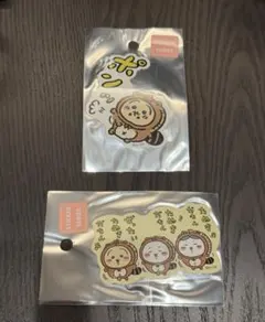 ちいかわ　うさぎ　スマホに貼れるサイズのステッカー　ポンッ　たぬきだもん