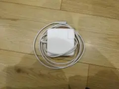 MacBook 60W ACアダプター MagSafe　充電 純正　apple